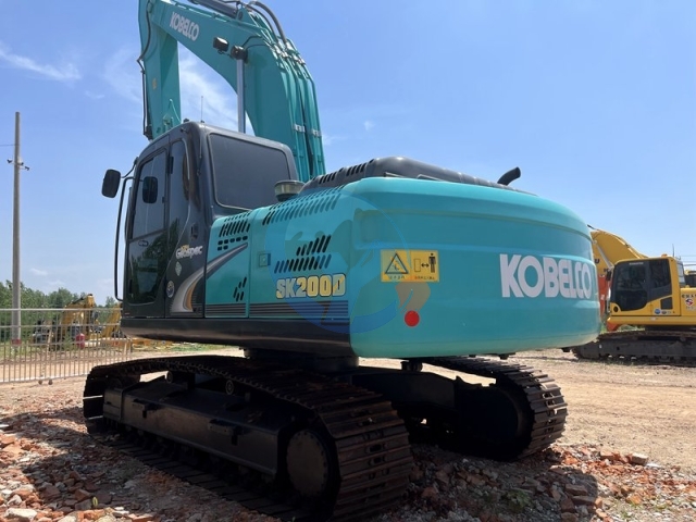 Kobelco SK200-8