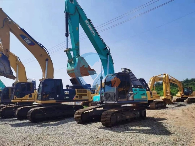 Kobelco SK200D