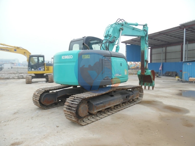 Kobelco SK135