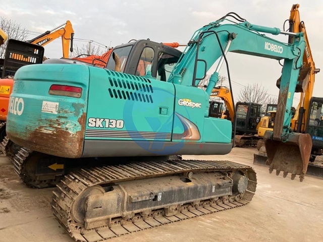 Kobelco SK130-8