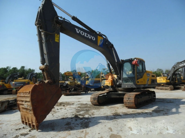 Volvo EC250D
