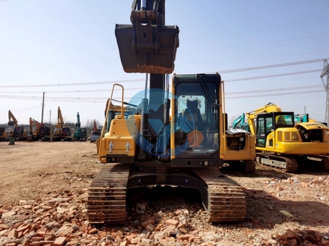 Volvo EC140B