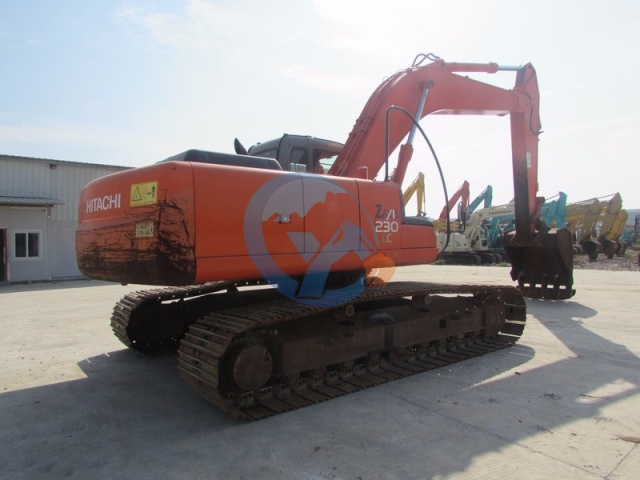Hitachi ZX230