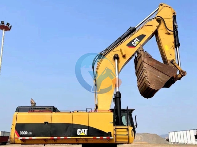 Caterpillar CAT390D